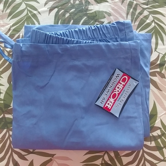 NWT Cherokee Flare Leg Scrub Pant Ciel Blue - Picture 3 of 6